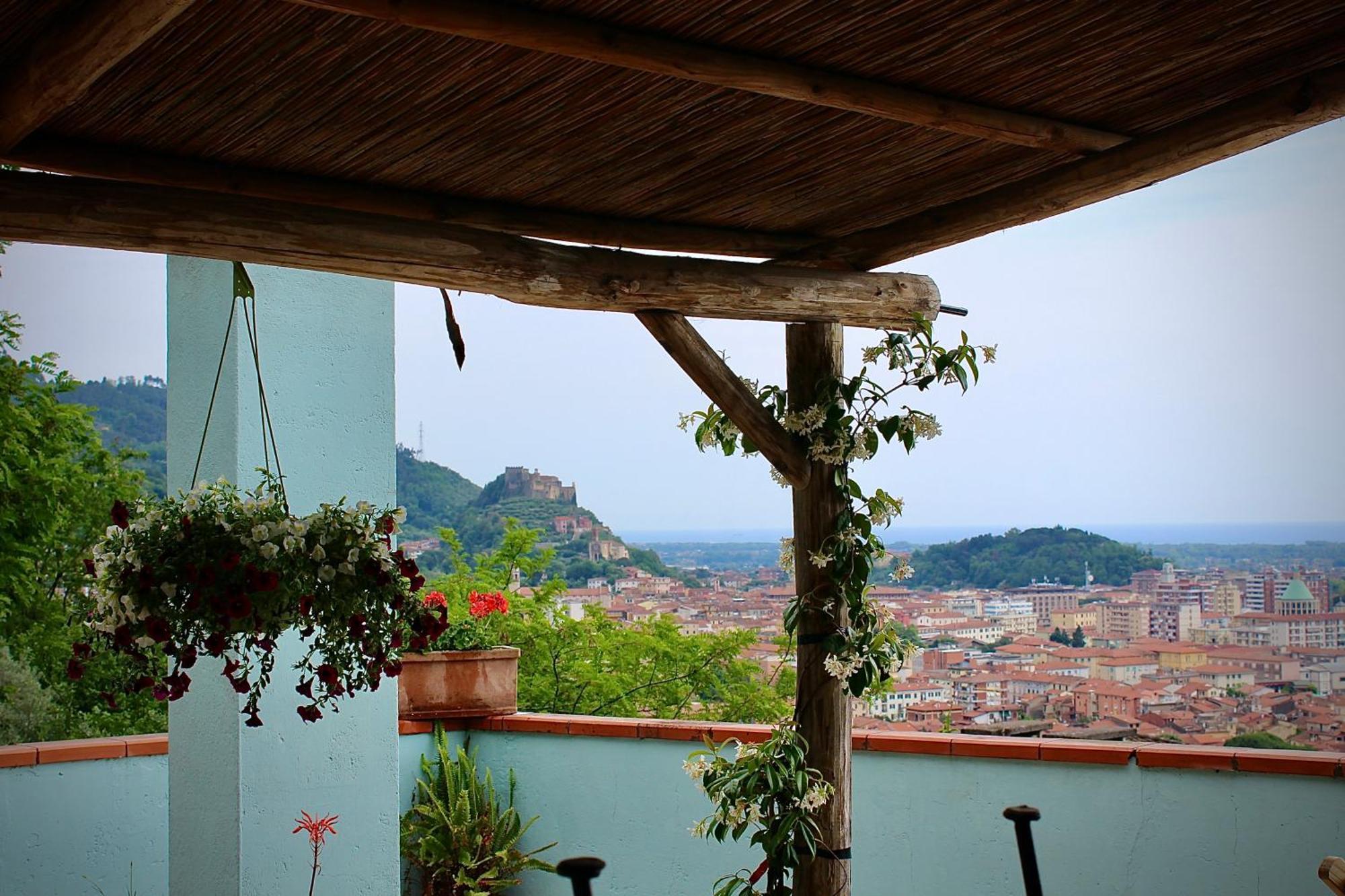 La Terrazza Apartamento Massa  Exterior foto
